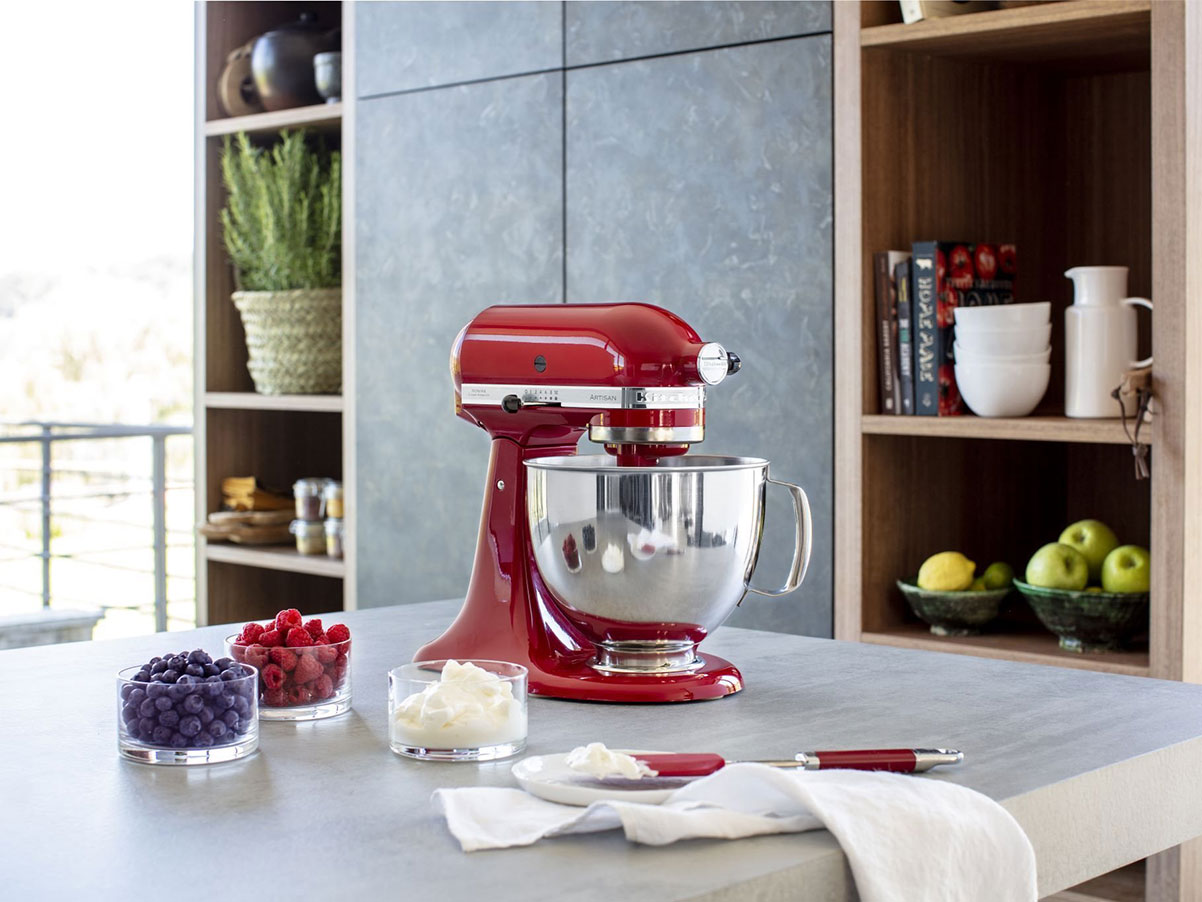 KitchenAid KSM150PSAC 10 Speed Stand Mixer w/ 5 qt Stainless Bowl &  Accessories, Almond Cream