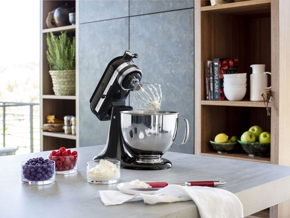 KitchenAid 220 Volt Almond Cream 4.8L Artisan Stand Mixer