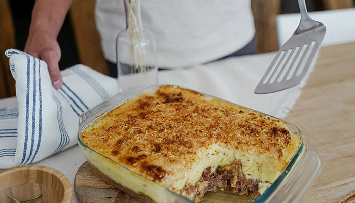 Secrets to Perfect Gratin: Essential Utensils and Techniques