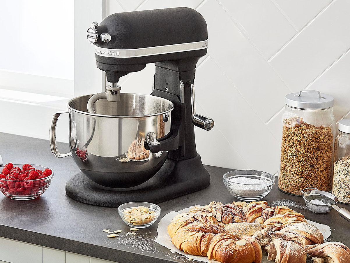 KitchenAid Classic Series Tilt-Head Stand Mixer is 16% off